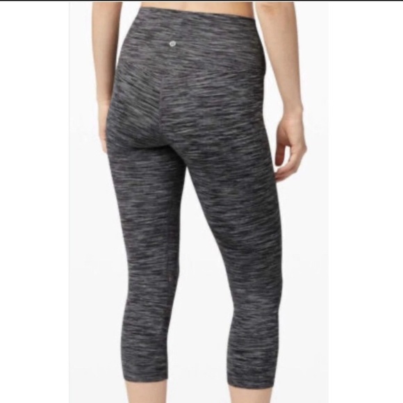 lululemon athletica Pants - 🖤 Lululemon High-Rise Cropped Leggings 🖤